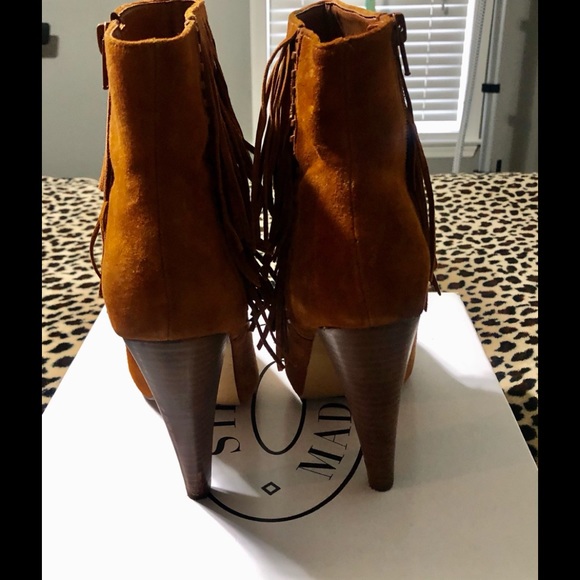 Steve Madden Suede Boot - Picture 2 of 3